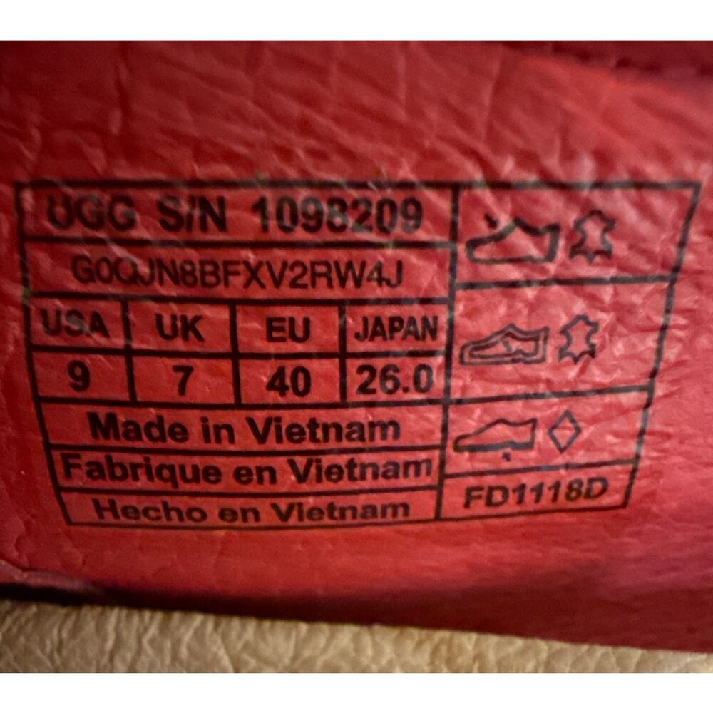 UGG Milana II Driving Loafers Chestnut Brown Suede Size 9 Imperfect Moccasins - Picture 8 of 8